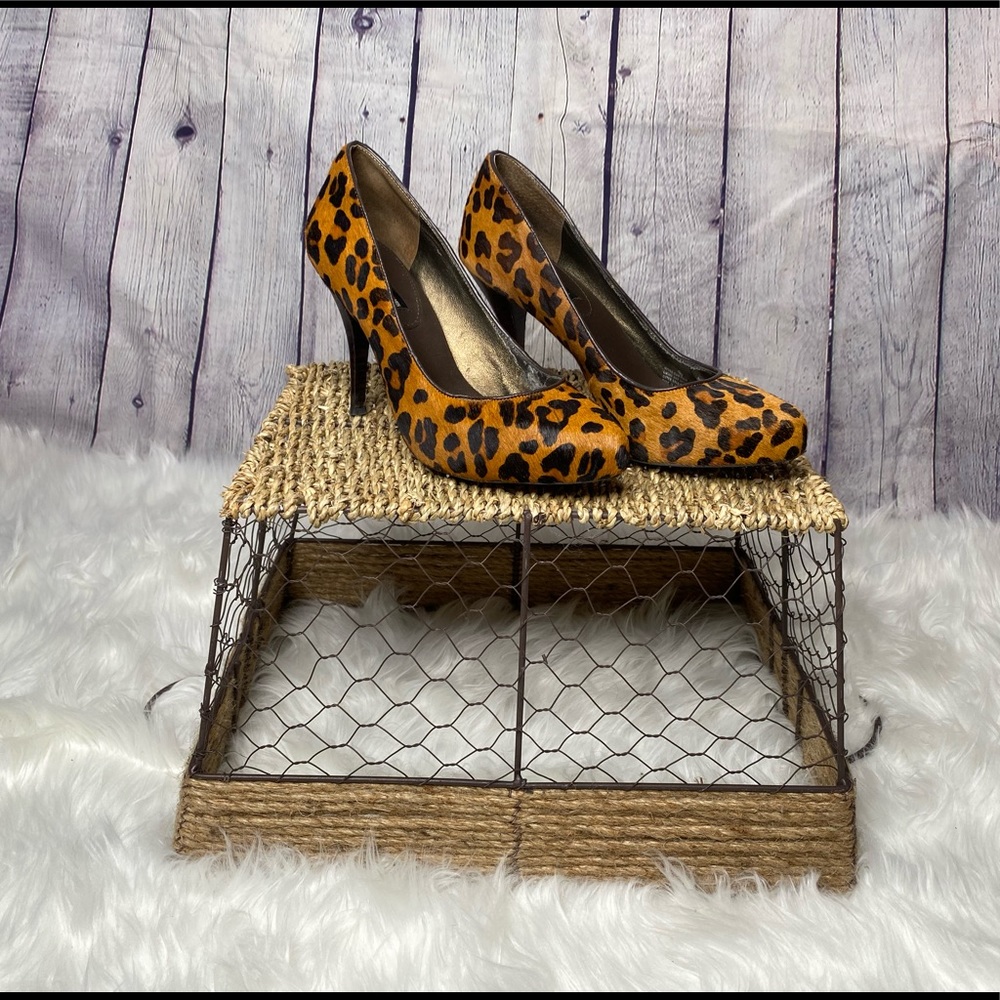 Sz. 8 Limited addition cheetah heels